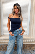 Twisté Top. Off Shoulder